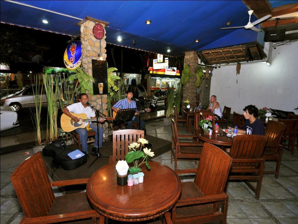 Jesens Inn I Kuta Lombok Exteriör bild